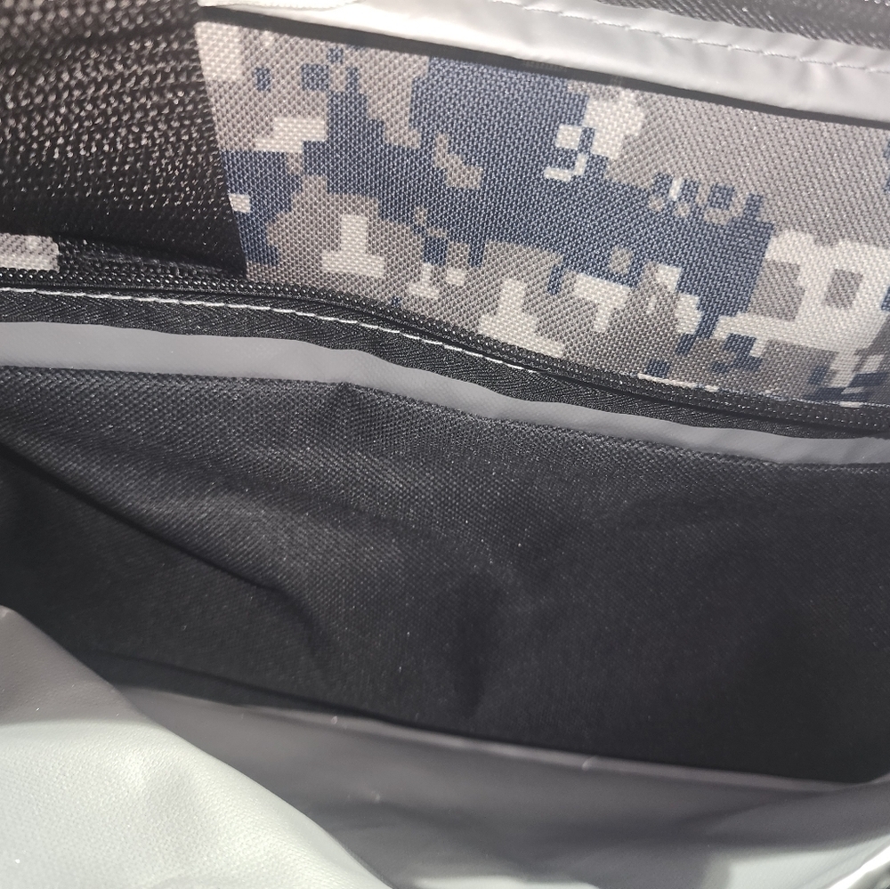 New Digital Camo 30 Can Cooler with Shoulder Strap - Picture 4 of 6